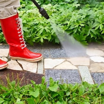 Pressure washing tips for curb appeal